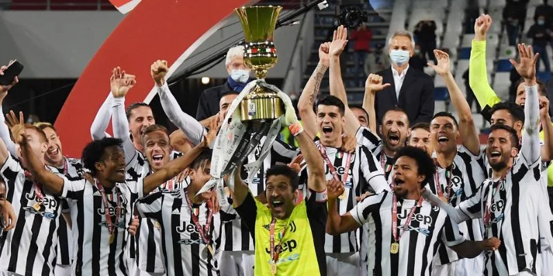Những CLB có lịch sử lâu đời và thành tích đồ sộ tại Italia
